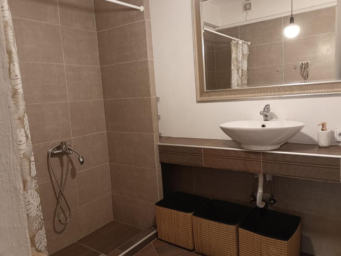 Ferienwohnung Διαμερισμα Στο Κεντρο Διπλα Στην Θαλασσα Kavala Exterior foto